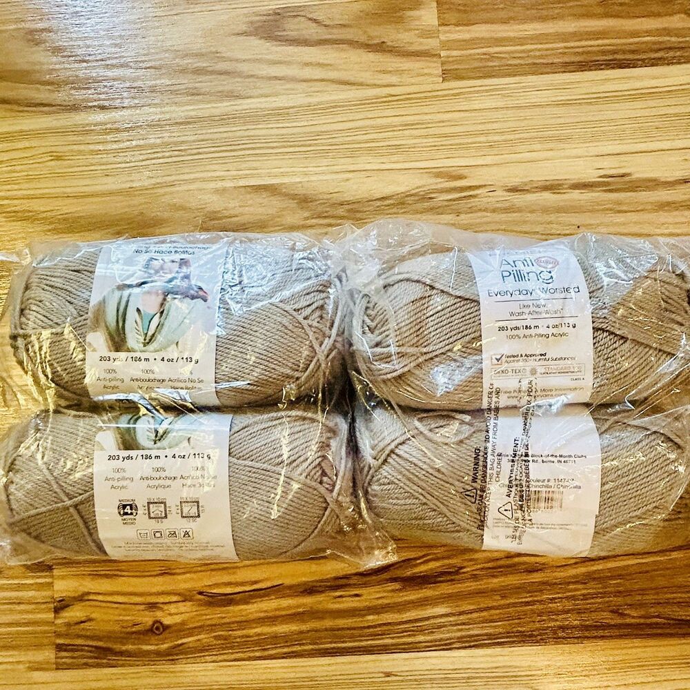 Premier Anti Pilling Everyday Worsted Yarn Chincilla 203 Yard Medium Lot of 4